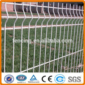 Powder coated 3D wire mesh fence panel with V shape